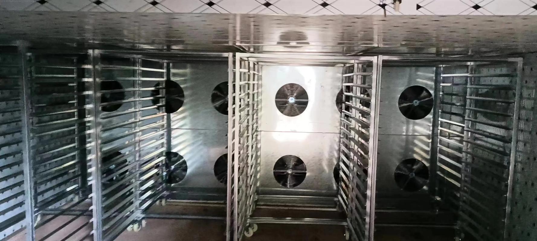 果蔬烘干機(jī)直銷(xiāo)10年烘干設(shè)備銷(xiāo)售經(jīng)驗(yàn)烘干設(shè)備,環(huán)境自然,外界